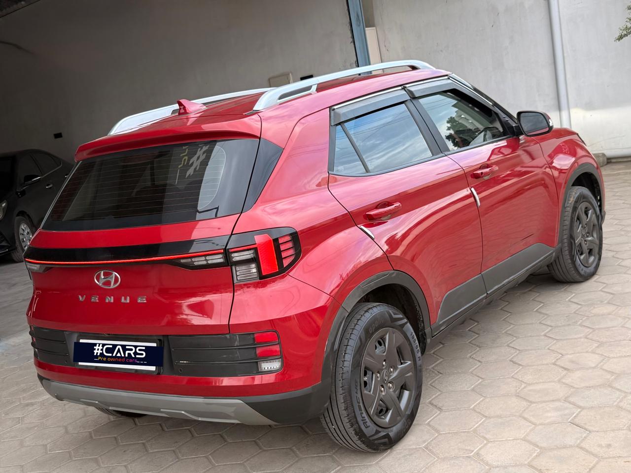 Hyundai Venue - Image 4